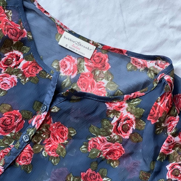 Lightweight Blouse - Picture 3 of 3